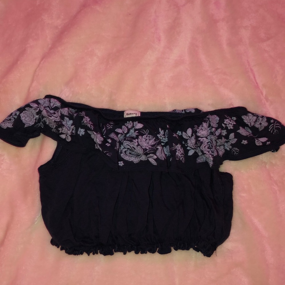 Garage crop top